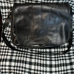 Ganson Vintage shoulder bag black leather flap & pockets, 12x9” VGC